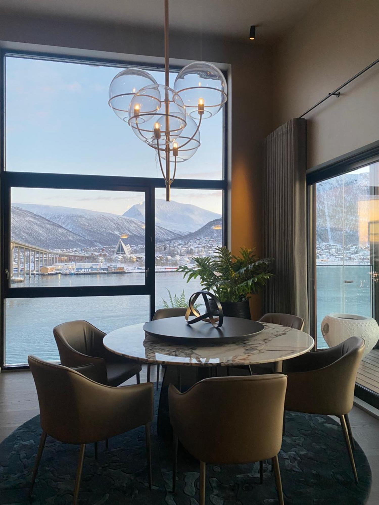 Vindlys Luxury Penthouse Apartment Тромсё Экстерьер фото