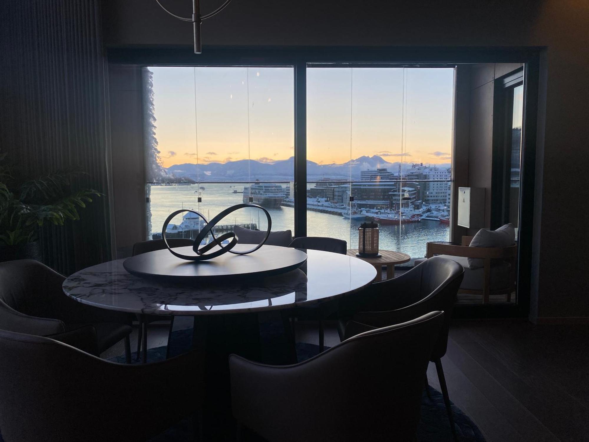 Vindlys Luxury Penthouse Apartment Тромсё Экстерьер фото