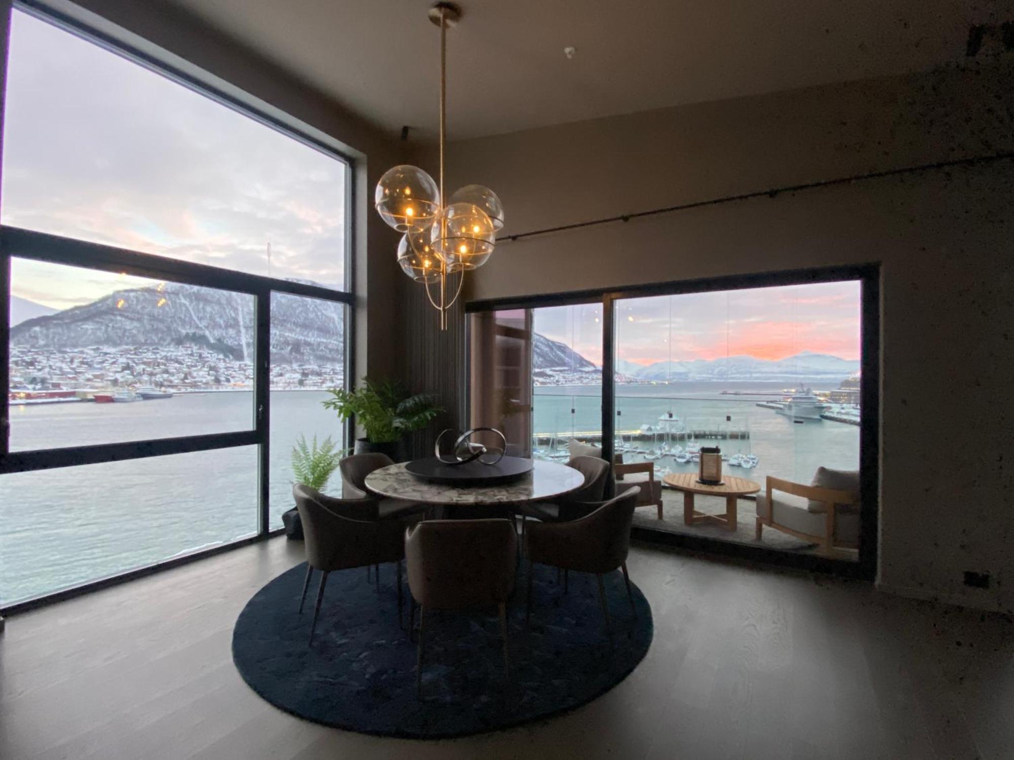 Vindlys Luxury Penthouse Apartment Тромсё Экстерьер фото